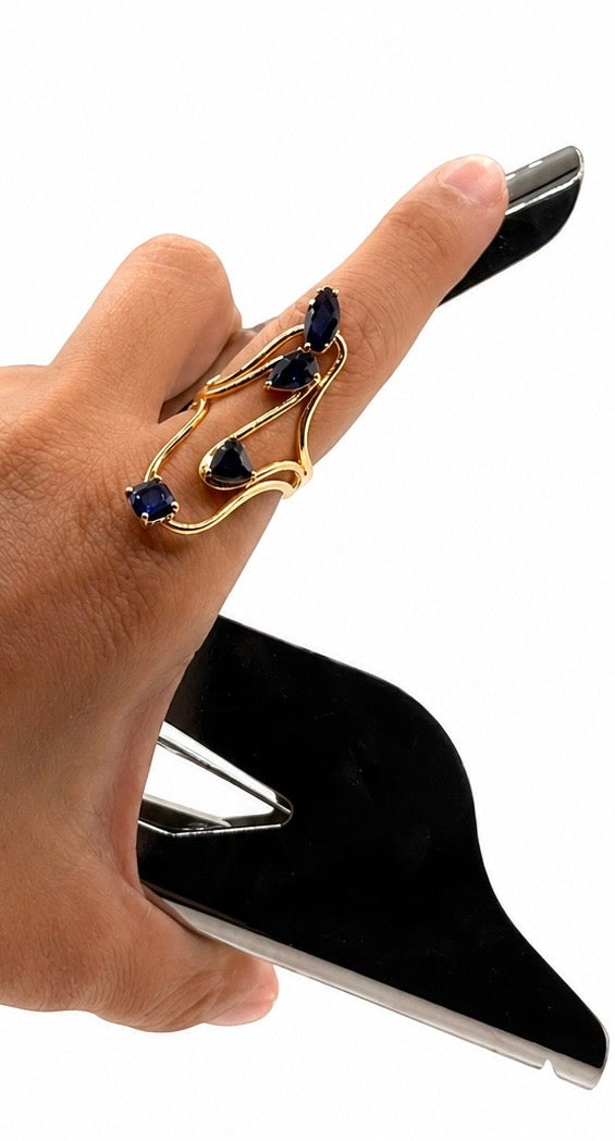 The Trio Wave – Blue Sapphire