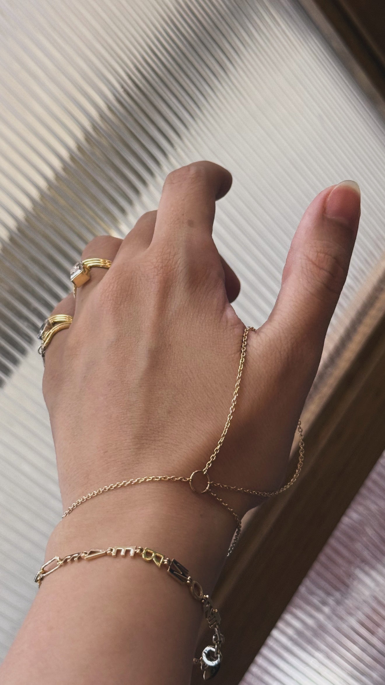 Thumb Chain